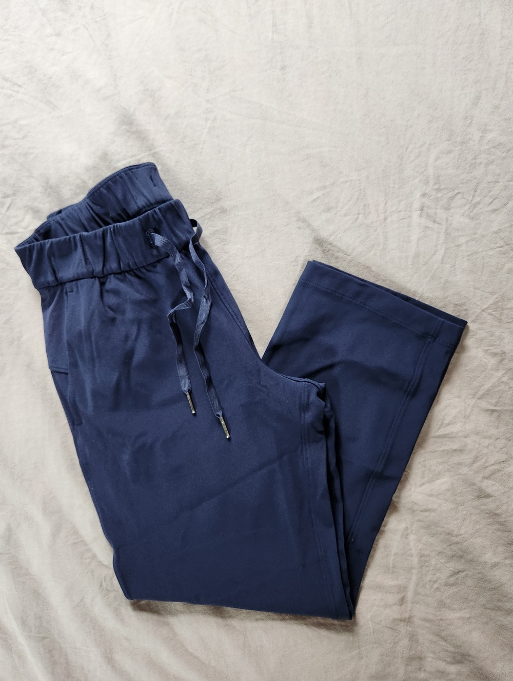 Lululemon On The Fly Crop Woven Pants - Size 4